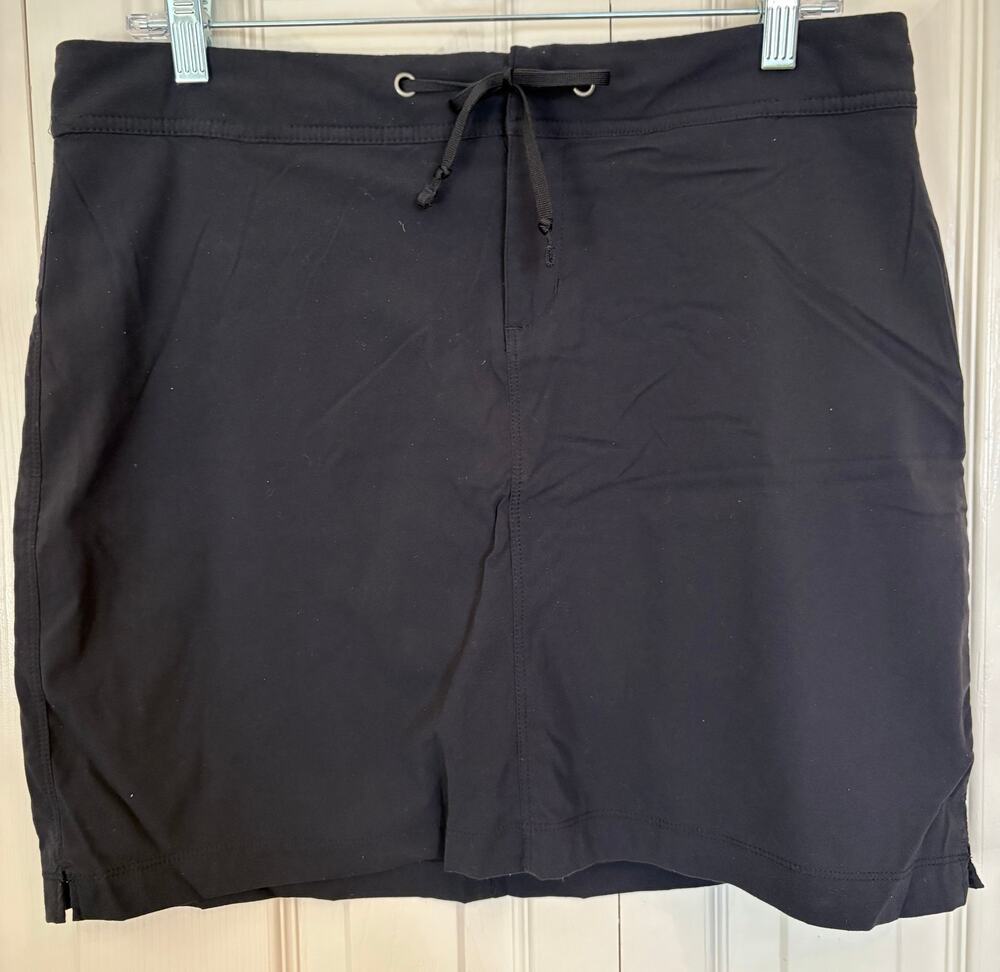 Skort by Columbia size   10  black